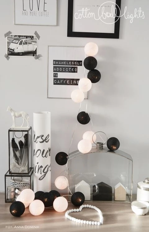 girlanda Cotton Balls - BLACK & WHITE 3