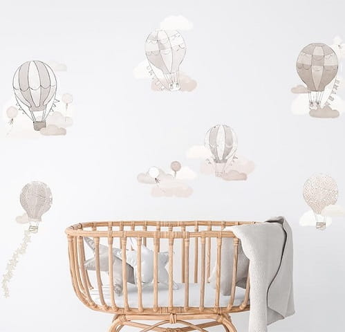 Naklejka na ścianę - balony beżowe 1