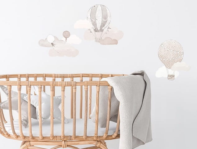 Naklejka na ścianę - balony beżowe 2