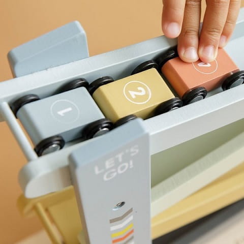 Zjeżdżalnia dla aut Błękit Little Dutch 2