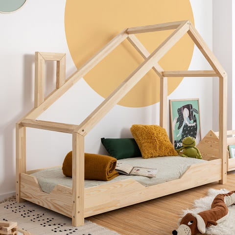 Drewniane łóżko domek dla dzieci z kominem - skrzynia LB