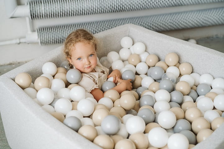 Suchy basen z piłeczkami kwadratowy jasnoszary MeowBaby 2