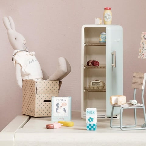 Maileg lodówka miętowa fridge mint 1