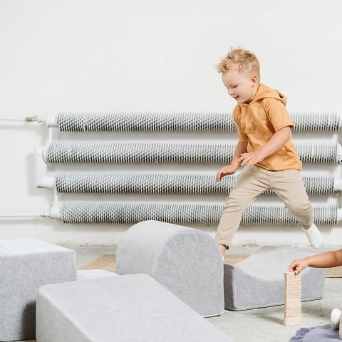 Piankowy zestaw do zabawy 4 el. jasnoróżowy bez basenu MeowBaby