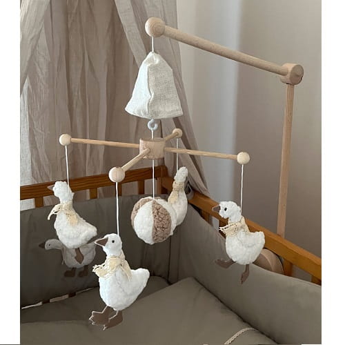 Gąski – karuzela z obrotową pozytywką Muzpony