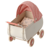 Maileg Wózek z budką pram coral 7