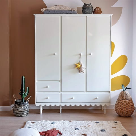 Szafa Babushka trzydrzwiowa biała dziecięca 2