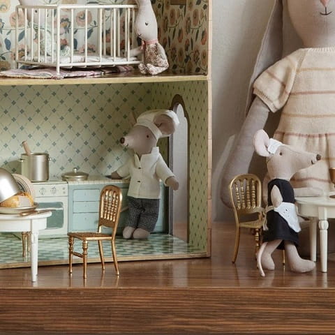 Maileg krzesełko złote chair mouse Gold 1