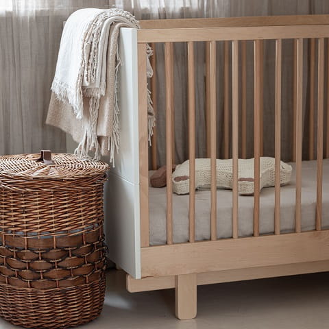 Łóżeczko - łóżko dziecięce 70x140 cm z opcją tapczanika Basic złamana biel 3