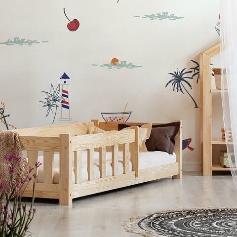 Drewniane łóżko dla dzieci z barierką, dziecięce 3