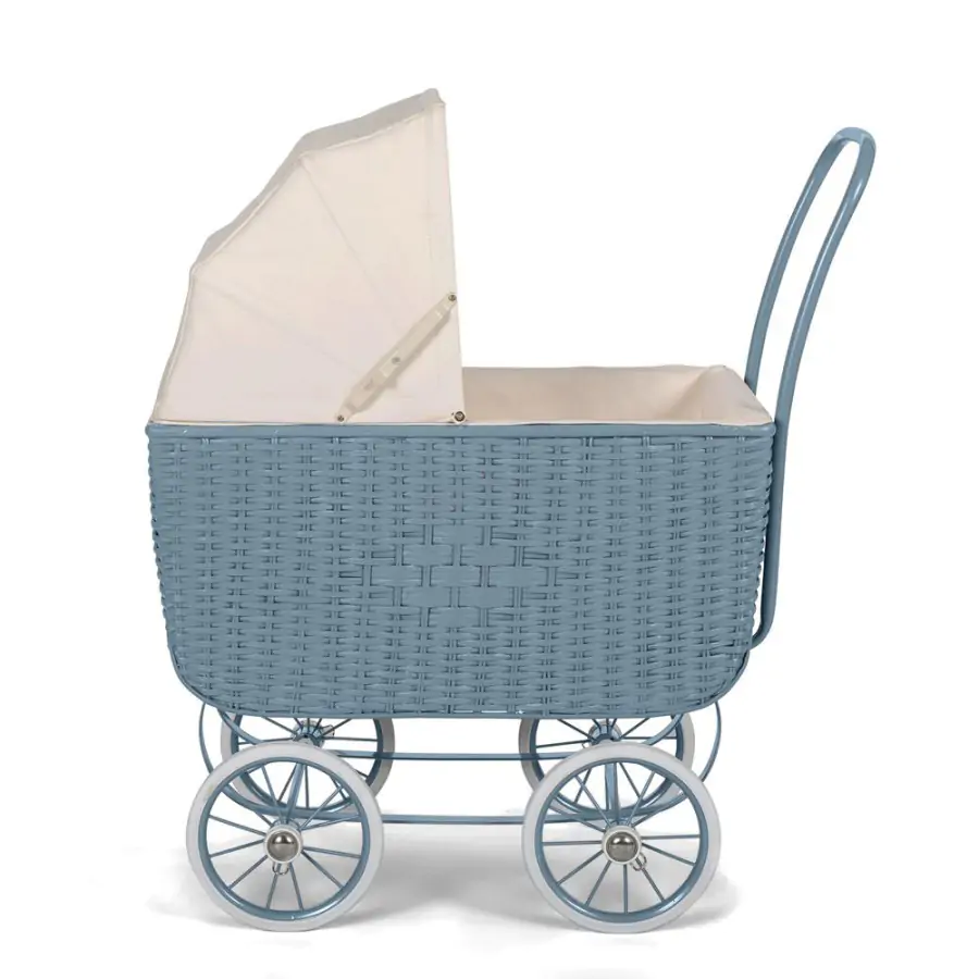 Wózek dla lalek Doll Pram Retro Rattan Blue niebieski Astrup 1