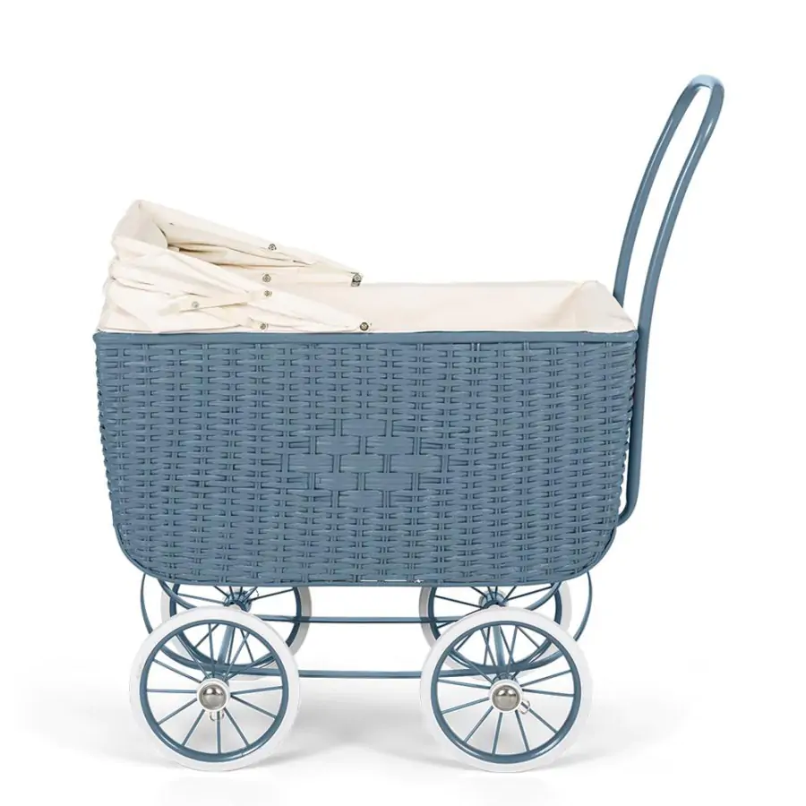 Wózek dla lalek Doll Pram Retro Rattan Blue niebieski Astrup 4