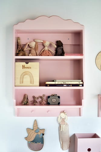 Półka cottage z wieszaczkami dla dziecka  1
