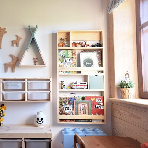 Półka biblioteczka z szufladką 9