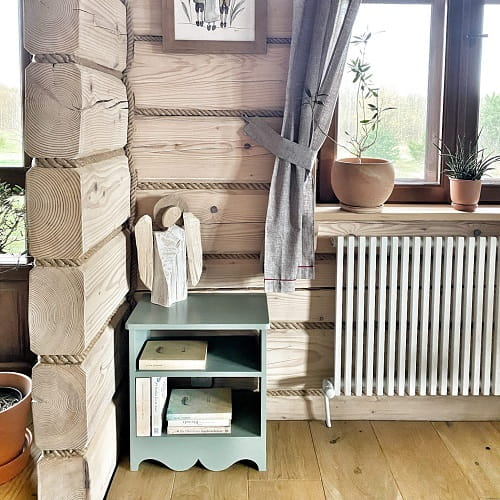 Szafka nocna dziecięca z rustykalnym dekorem 2