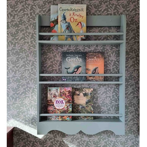 Półka biblioteczka wisząca z rustykalnym dekorem