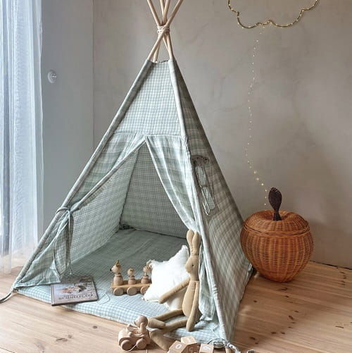 Namiot tipi dla dzieci z matą podłogową z dwustronnego muślinu miętowy w kratkę