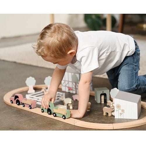 Drewniany tor samochodowy farma Jabadabado 1