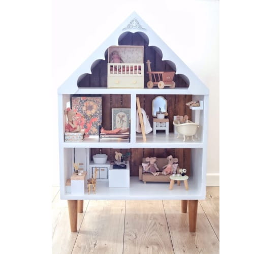 Domek dla myszek w stylu retro, na nóżkach 2