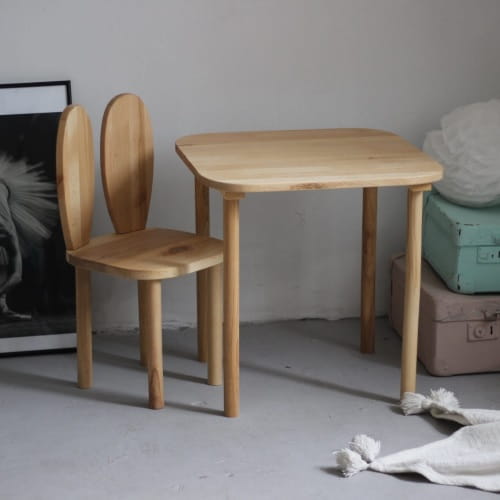 Stolik kwadratowy + krzesełko dziecięce królik WOOD 3