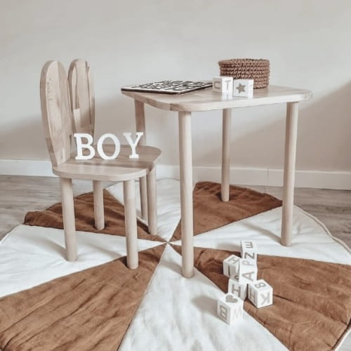 Stolik kwadratowy + krzesełko dziecięce królik WOOD