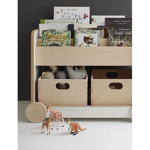 Drewniany regał na kółkach dla dzieci 1