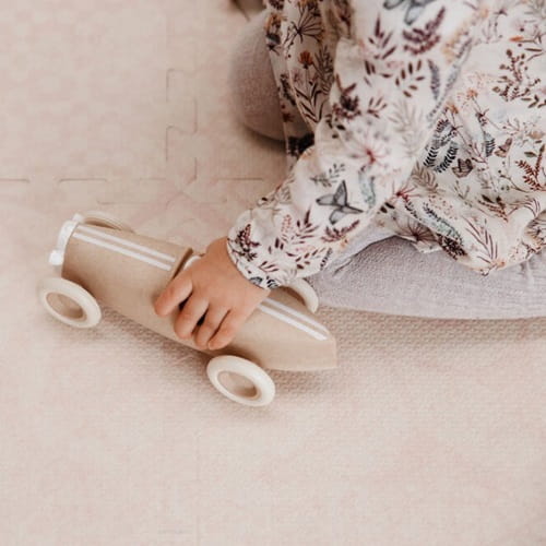 Samochodzik wyścigowy Grand Prix beżowy OOH NOO 4