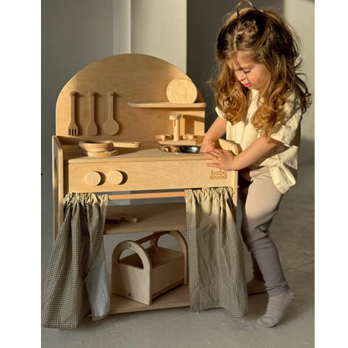 Drewniana kuchnia dla dzieci z akcesoriami 1