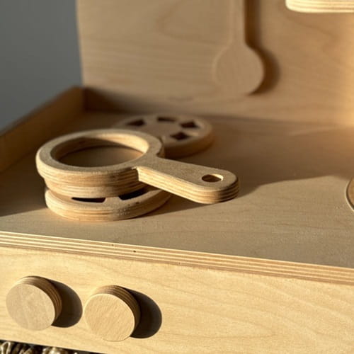 Drewniana kuchnia dla dzieci z akcesoriami 12