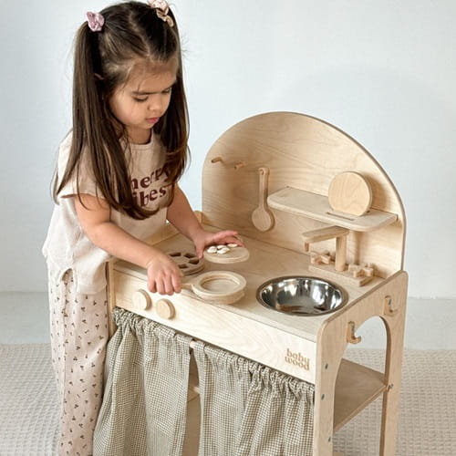 Drewniana kuchnia dla dzieci z akcesoriami 2