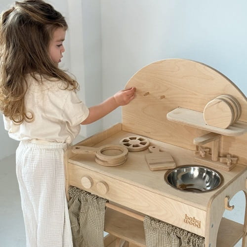 Drewniana kuchnia dla dzieci z akcesoriami 4