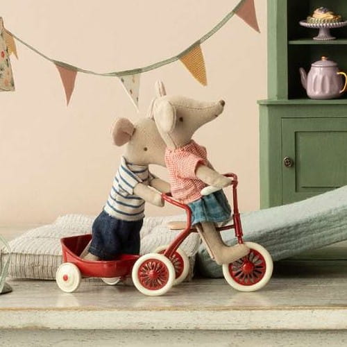 Maileg rowerek trójkołowy czerwony - Abri a tricycle, Mouse - red  1