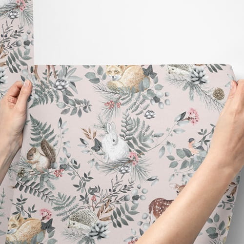 Tapeta dziecięca Woodland Pink różowa w brytach zwierzątka 7