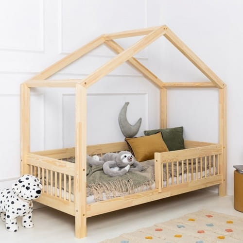 Drewniane łóżko domek dla dzieci styl skandynawski z barierką szczebelki 2