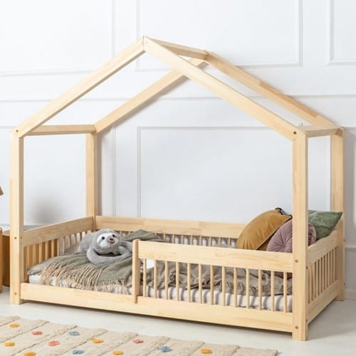 Drewniane łóżko domek dla dzieci styl skandynawski z barierką szczebelki