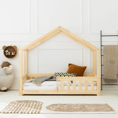 Drewniane łóżko domek dla dzieci styl skandynawski z barierką płotek 5
