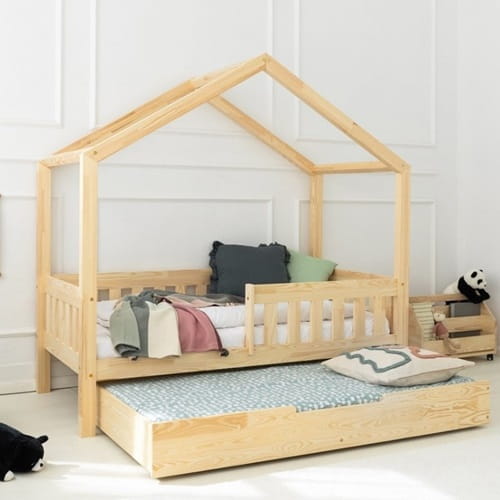 Drewniane łóżko domek dla dzieci styl skandynawski z barierką płotek 1