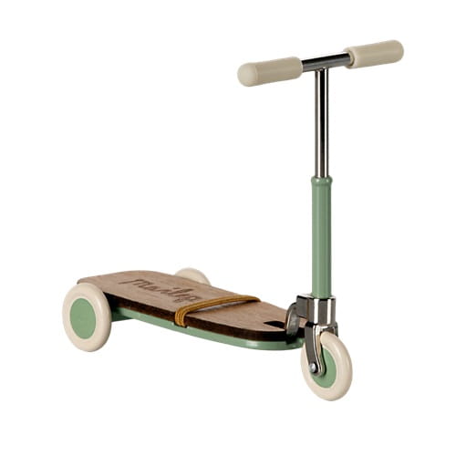 Maileg hulajnoga dla myszek miętowa