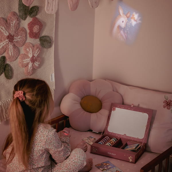 Latarka projektor z bajkami Róż Little Dutch 4