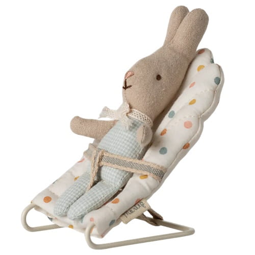 Maileg leżaczek dla myszek babysitter 2025 3