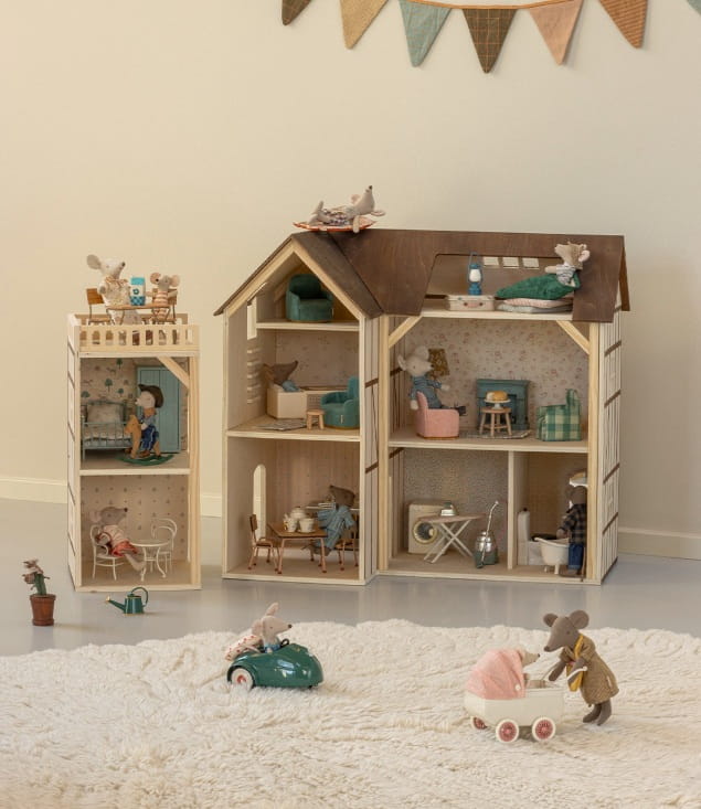 Maileg Domek dla myszek Mouse hole Farmhouse 7