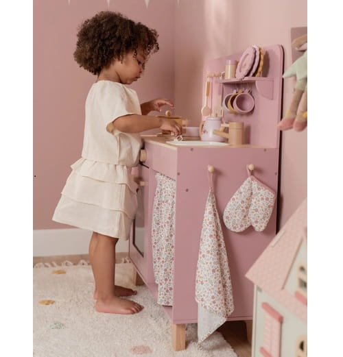 Kuchnia drewniana Różowa Little Dutch 9