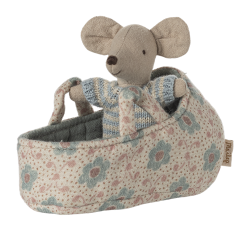 Maileg Myszka niemowlę chłopiec w nosidełku blue 1