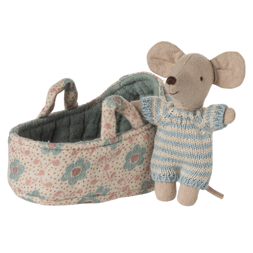 Maileg Myszka niemowlę chłopiec w nosidełku blue