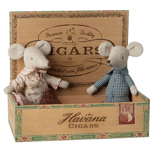 Maileg Myszki Babcia i dziadek w pudełku po cygarach 2026  1