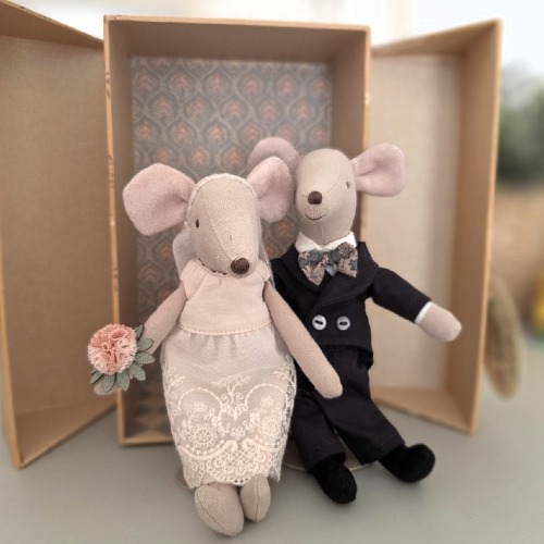 Maileg myszki para młoda w pudełku, mama i tata 3