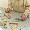 Stolik edukacyjny duży Safari Friends FSC Little Dutch 5