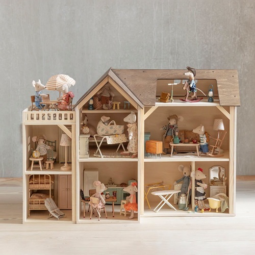 Maileg Domek dla myszek Mouse hole Farmhouse 1