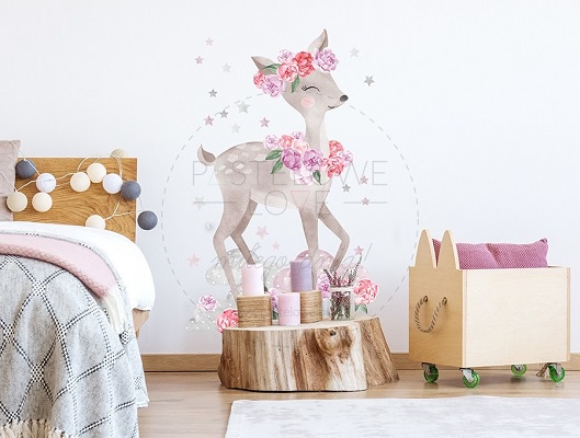 Naklejka na ścianę - sarenka różowa 1