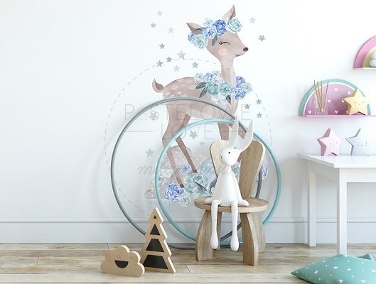 Naklejka na ścianę - sarenka niebieska 2